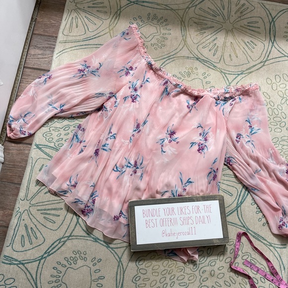 Lane Bryant Tops - Lane Bryant 22/24 top 🧜‍♀️